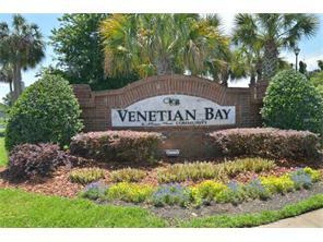 Foto del edificio - Beautiful 4/2 home in Lovely Venetian Bay ...