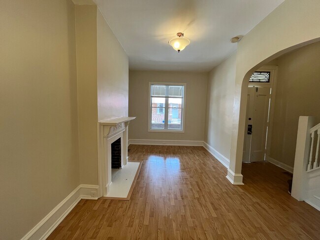 Foto del edificio - 350 Ophelia St