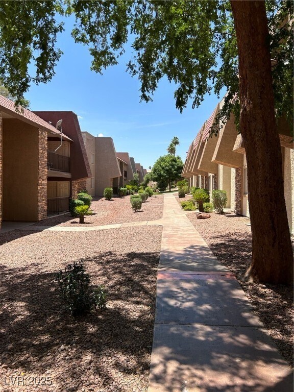Foto principal - 5278 River Glen Dr