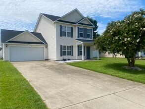 Building Photo - 264 Huntington Dr