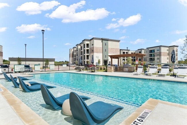 Building Photo - Northside at the Woodlands
