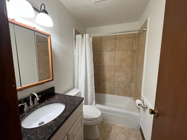 Foto del edificio - 1012 N 27th St