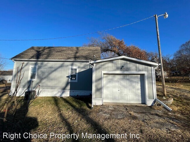 Building Photo - 2 br, 1 bath House - 703 Jabez St.