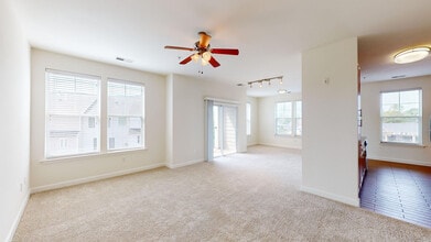 Interior Photo - The Courts at Huntington Station