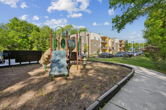 Building Photo - Burlington Commons