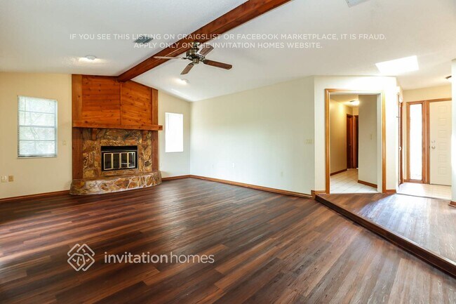 Foto del edificio - 7317 Bramblewood Dr