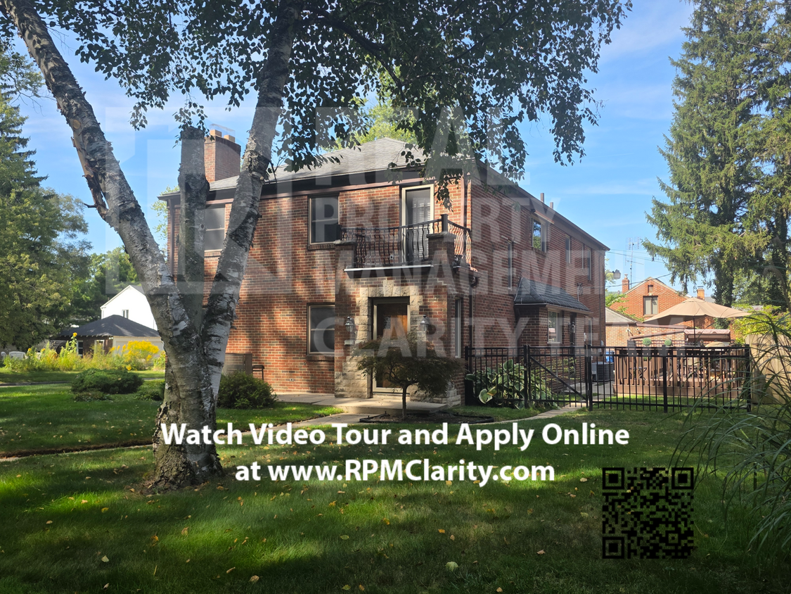 Foto principal - 2458 Kenwood Blvd