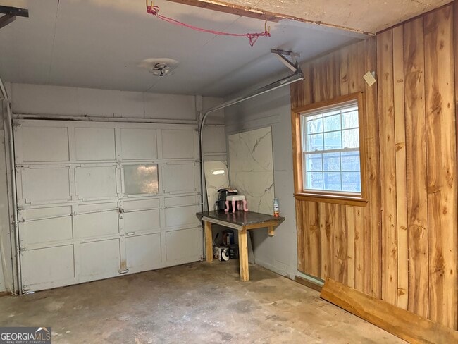 Building Photo - 979 Cone Rd