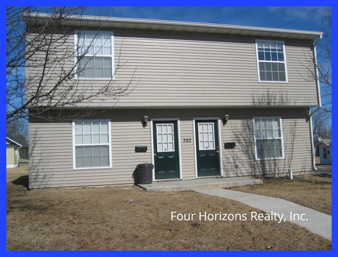 Primary Photo - 702 W Smith St