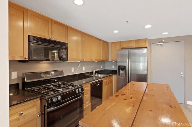 Building Photo - 226 Ritch St