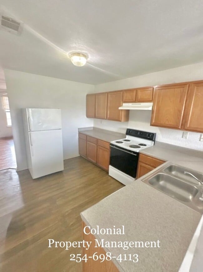 Building Photo - 3414 Cantabrian Dr