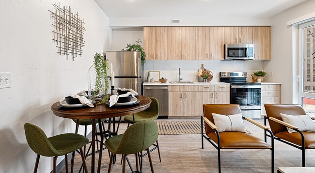 Open One Bedroom - Model - Vanguard