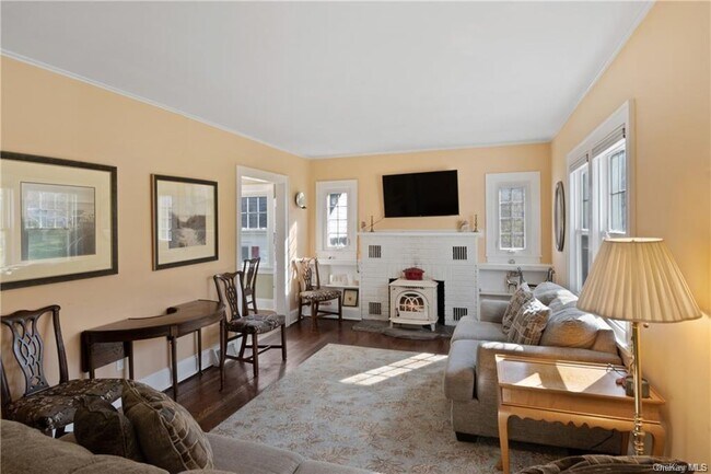 Foto del edificio - 809 Farmers Mills Rd