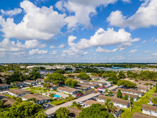 Building Photo - Community Acres