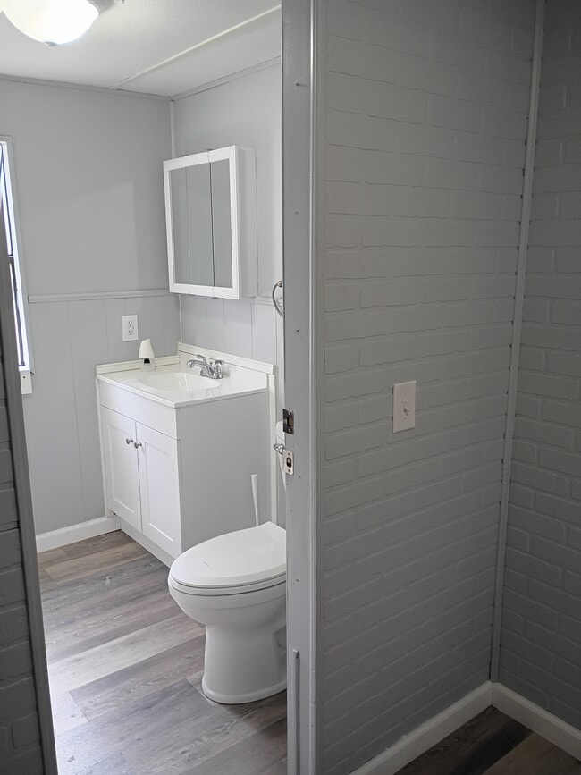 Building Photo - 4500 SW 181st Ct
