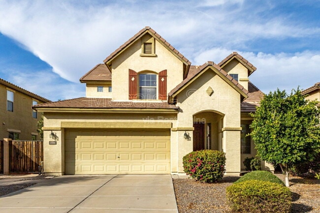 Building Photo - 2656 E Boston St