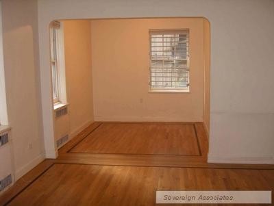 Building Photo - 66 W 88th St
