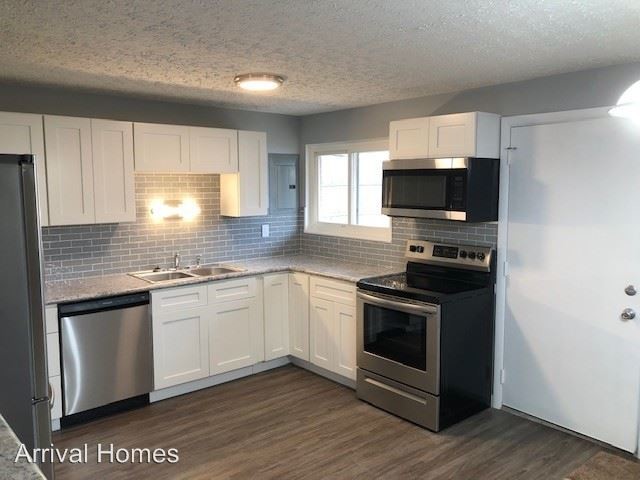 Building Photo - 3 br, 2 bath House - 4355 Kitridge