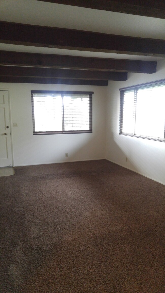 Building Photo - 2812 Morseman Ave