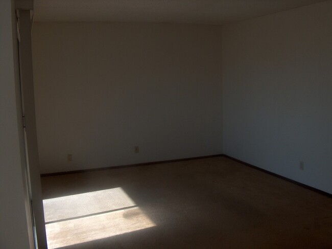 Living Room - 1919 K St