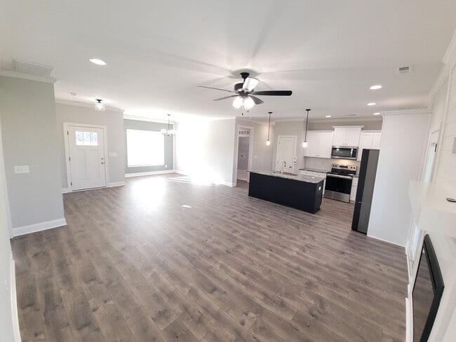 Building Photo - 205 Fitzgerald Dr