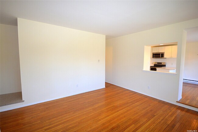 Building Photo - 1254 Port Washington Blvd