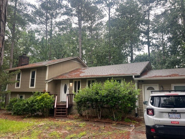 Front of house. - 1000 Cheviot Ave
