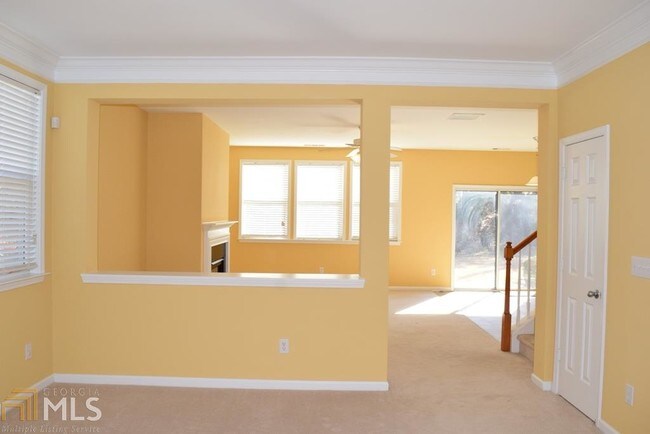 Building Photo - 11 Brookview Dr