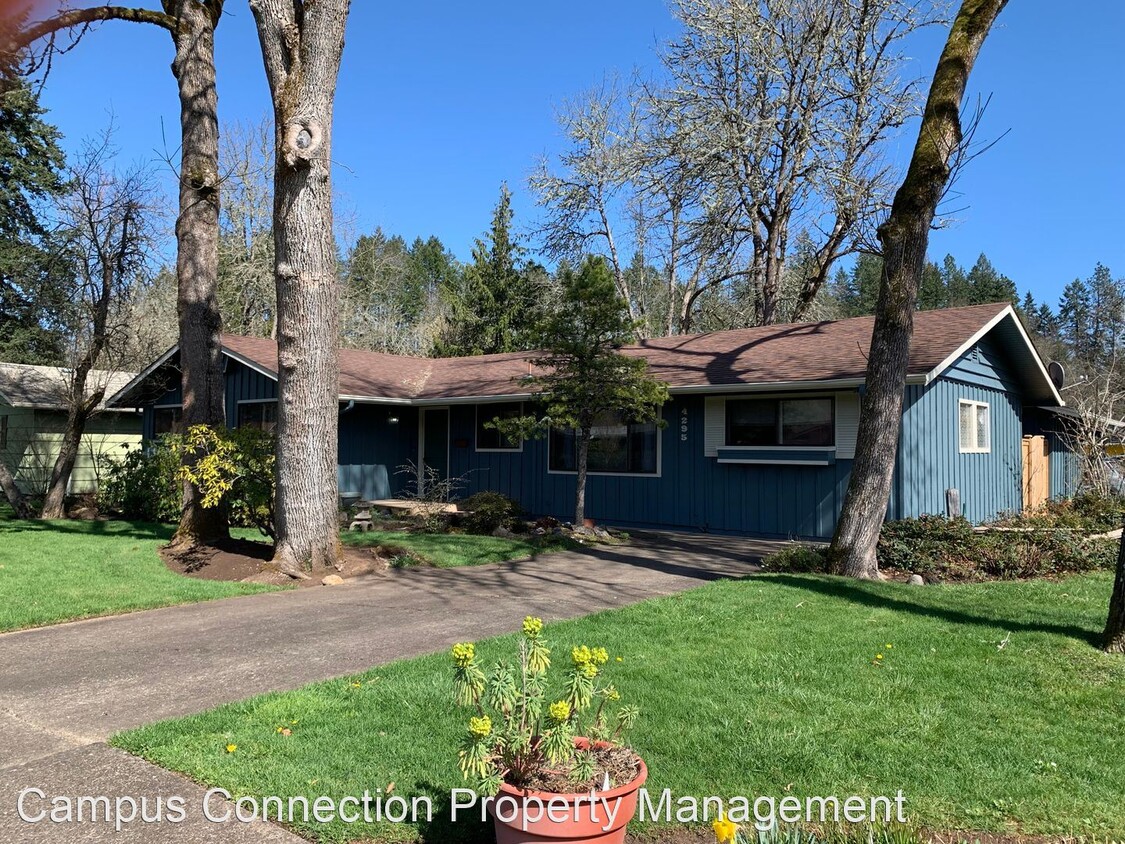 5 br, 2 bath House 4295 Ferry St. House Rental in Eugene, OR