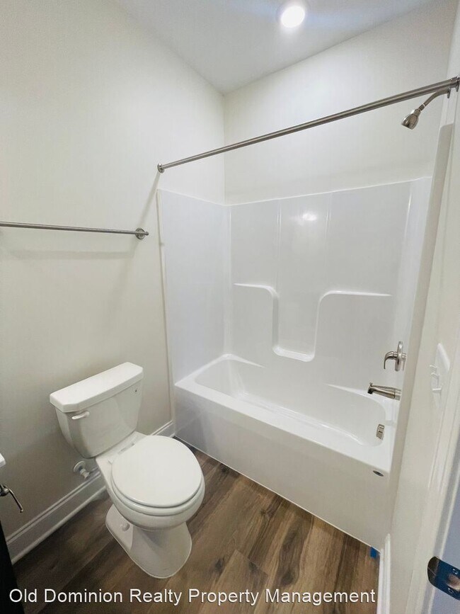 Building Photo - 4 br, 3.5 bath House - 1084 Harvest Court