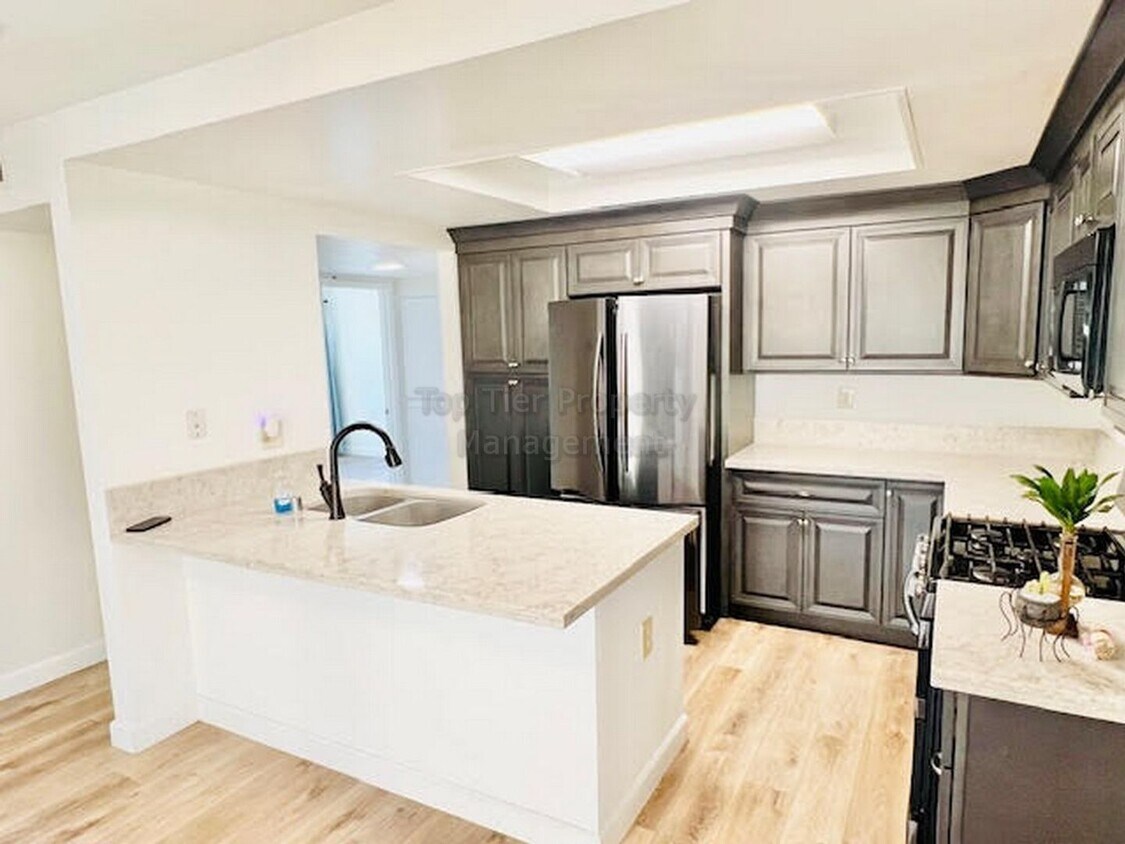 Foto principal - **DISCOUNTED DEPOSIT** Beautifully Upgrade...