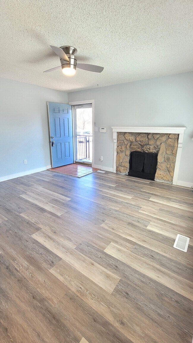 Photo - 2830 Hearthwood Ln Townhome