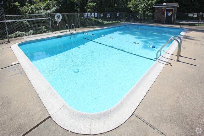 Building Photo - Bethabara Gardens