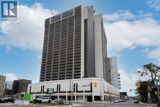 Building Photo - 150 Park St W