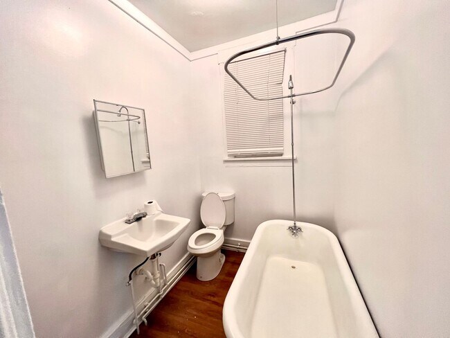 Foto del edificio - 906 14th Street (Full Service)