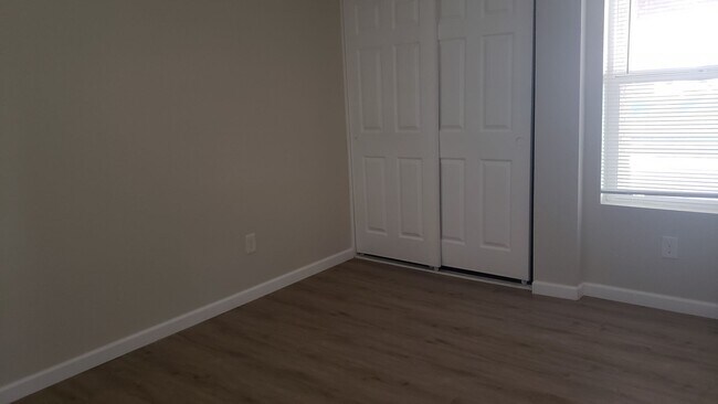 Foto del edificio - Remolded 3 Bedroom 2 Bathroom in Central P...