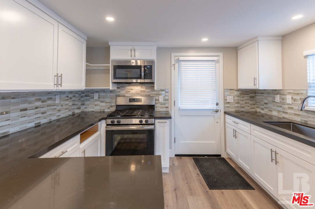 564 Pearl St Unit 564, Monterey, CA 93940 Condo for Rent in Monterey