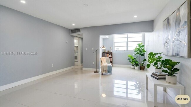 Foto del edificio - 750 NW 43rd Ave