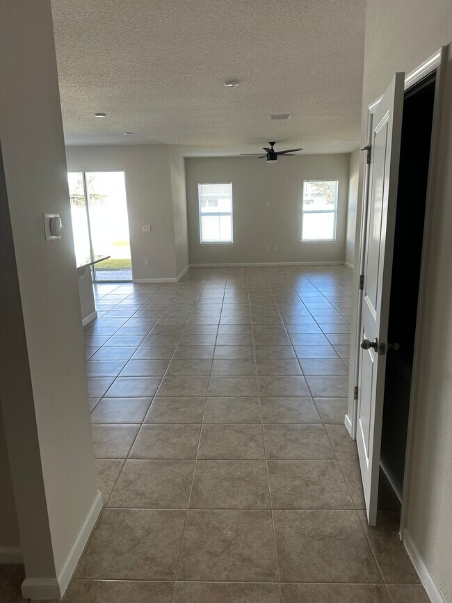 Foto del edificio - 3045 Lake Tahoe Ave