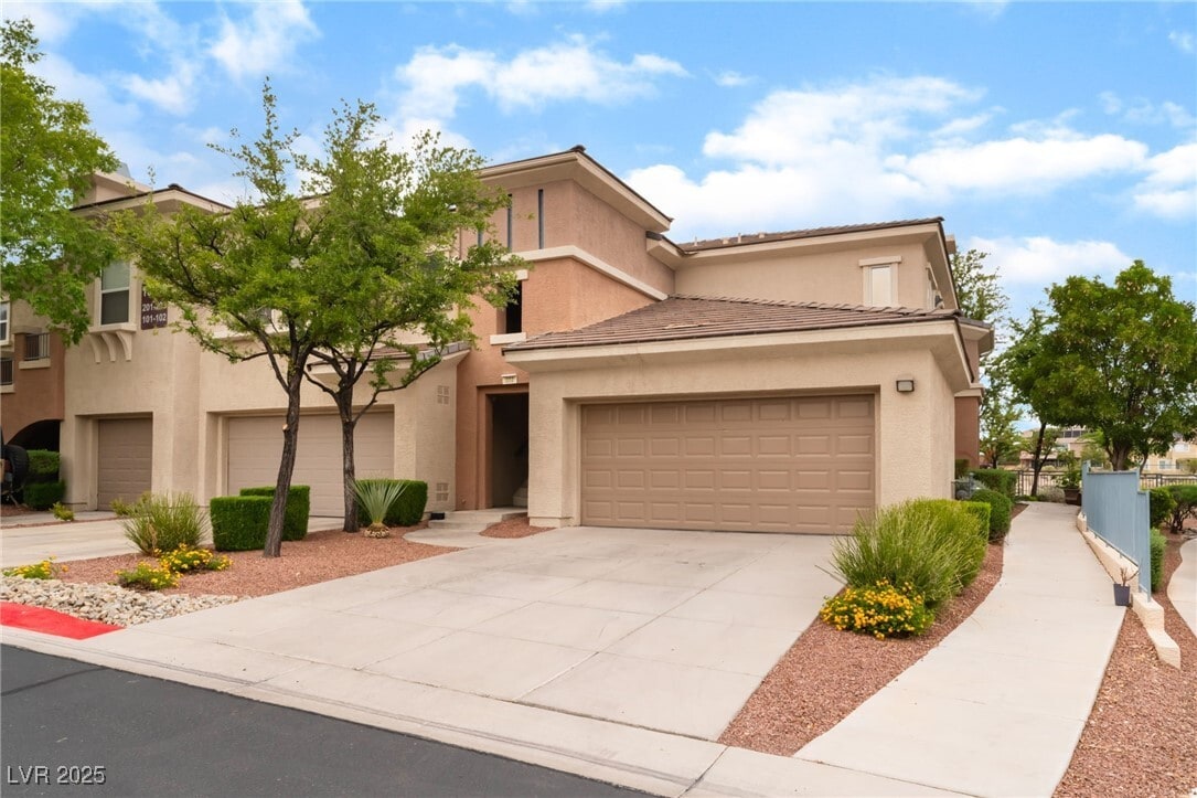 Primary Photo - 10830 Amber Ridge Dr