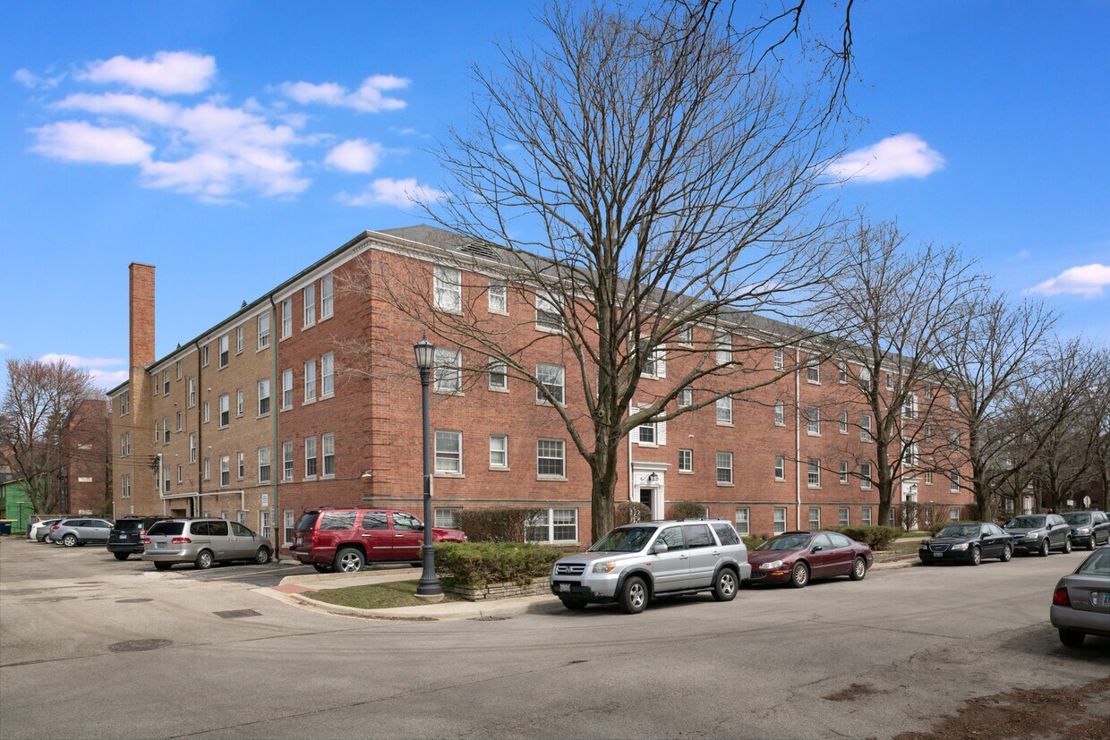 Primary Photo - 1404 Hinman Ave