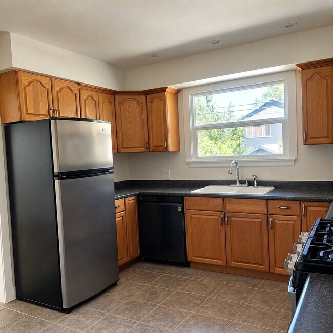 Building Photo - 1435 El Paso Dr