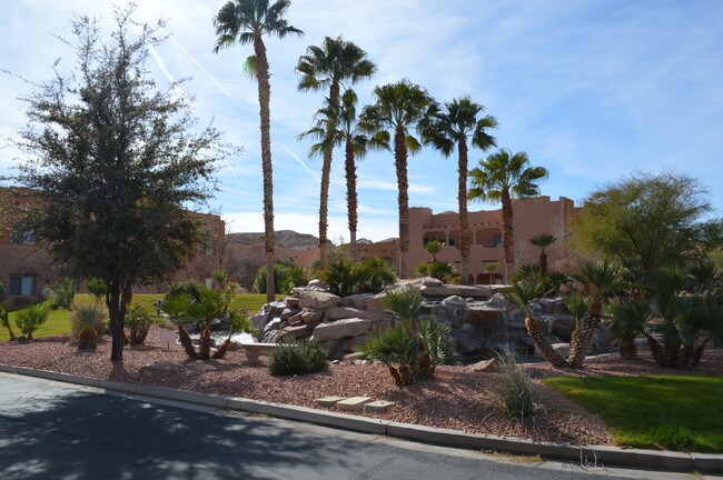 Foto del edificio - 724 Hardy Way
