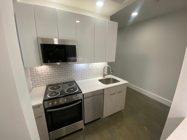 Photo - 111 Park Dr Apartment