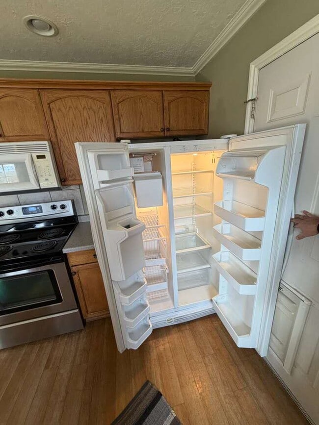 Building Photo - 9239 S Keith Dr