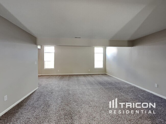 Building Photo - 10880 Running Brook Road Indianapolis IN