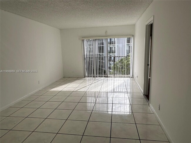 Building Photo - 8620 N Sherman Cir