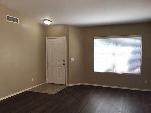 Foto del edificio - 6222 W Southgate St