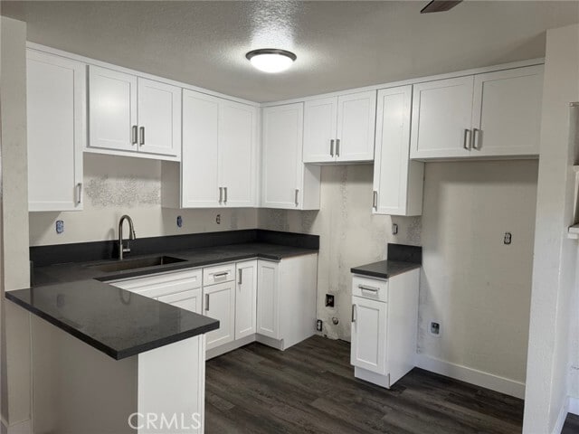 Building Photo - 418 N Cerritos Ave