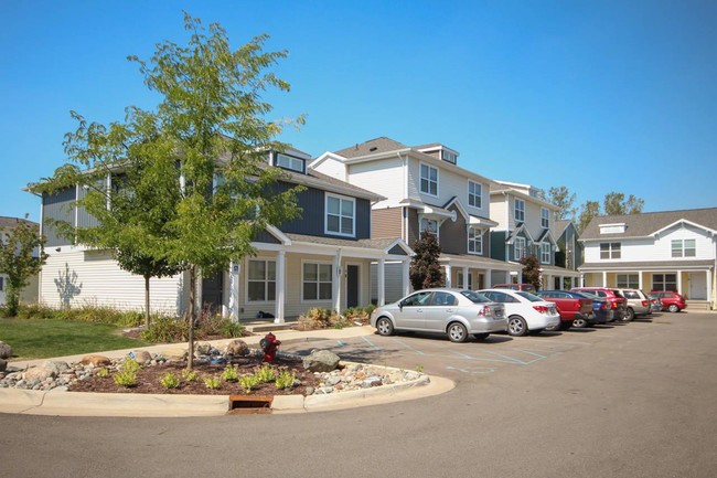 Building Photo - The Cottages